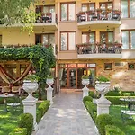 Hotell Golden Pearl 3*
