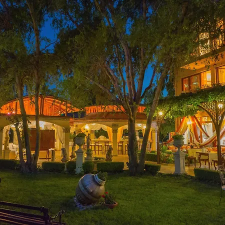 Хотел Golden Pearl