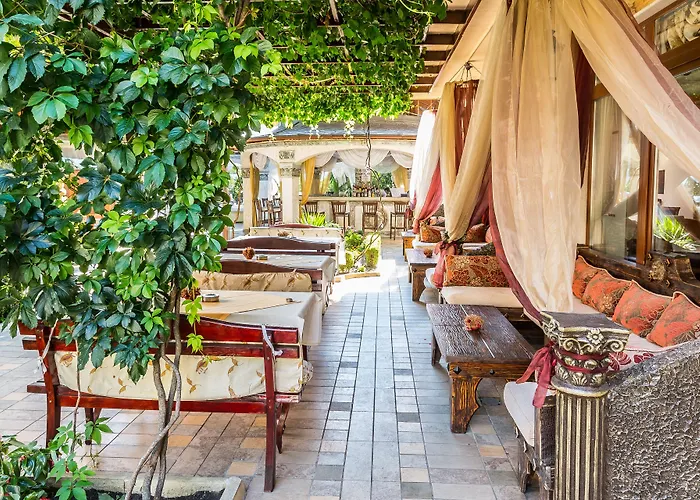 Golden Pearl Hotel 3*