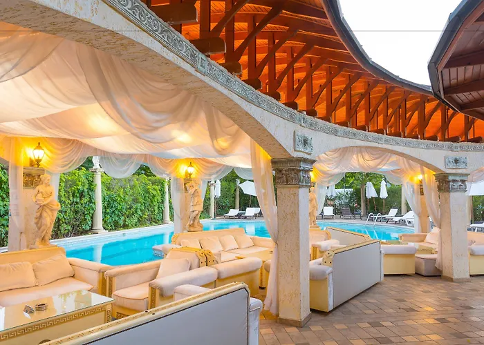 Golden Pearl 3* סאני ביץ'