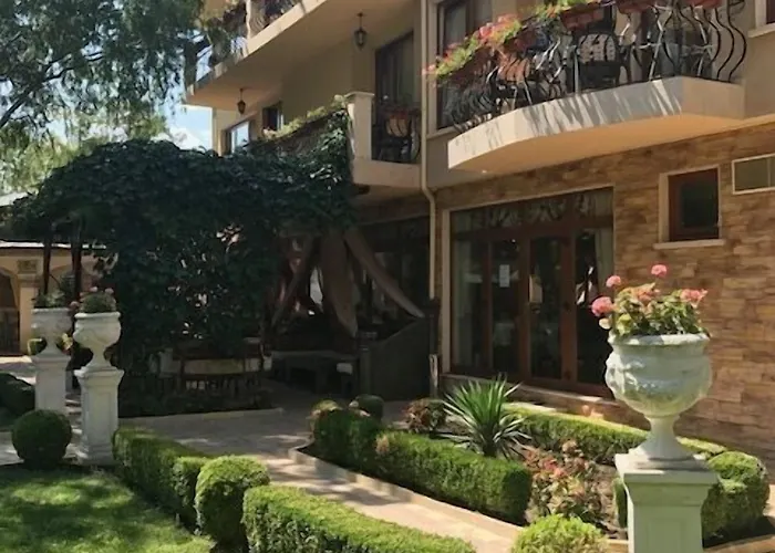 Golden Pearl סאני ביץ'